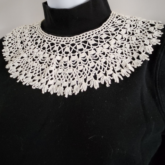 VINTAGE Handmade Crochet Lace Dress Collar - Picture 3 of 12
